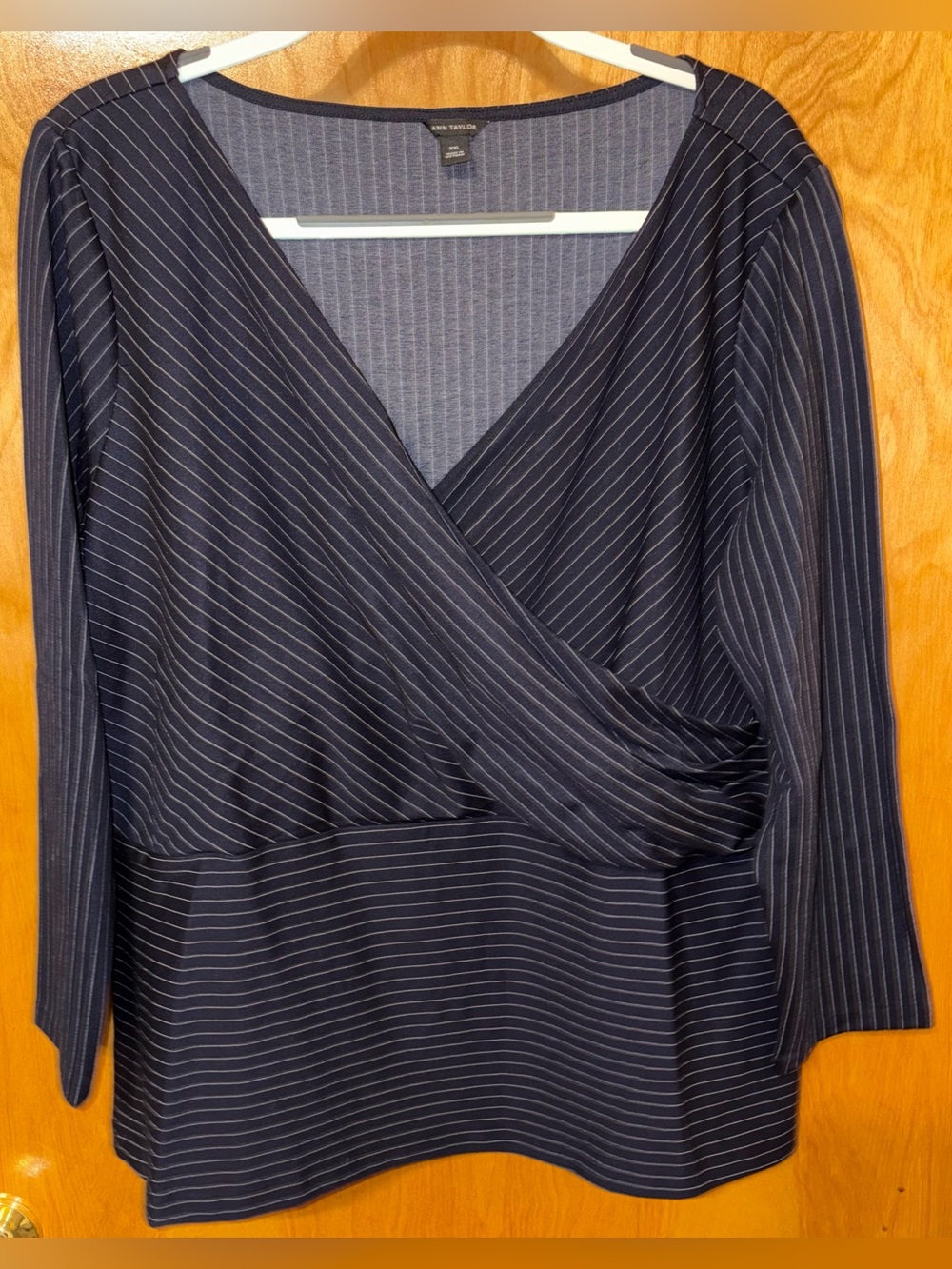 Ann Taylor navy blue & white striped jersey crepe criss-cross v-neck blouse XXL